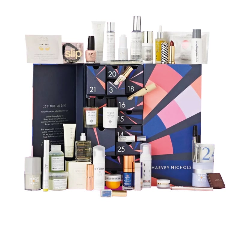 HARVEY NICHOLS advent calendar 2023 is presented in a sleek geometrical box including 25 with a total of 45 items that will add pleasure to the anticipation of the holiday season