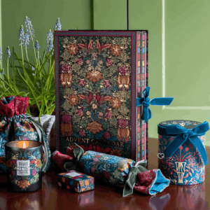 William Morris Advent Calendar 2025 featuring 24 vegan bath and body treats in art-inspired packaging, perfect for beauty lovers.
