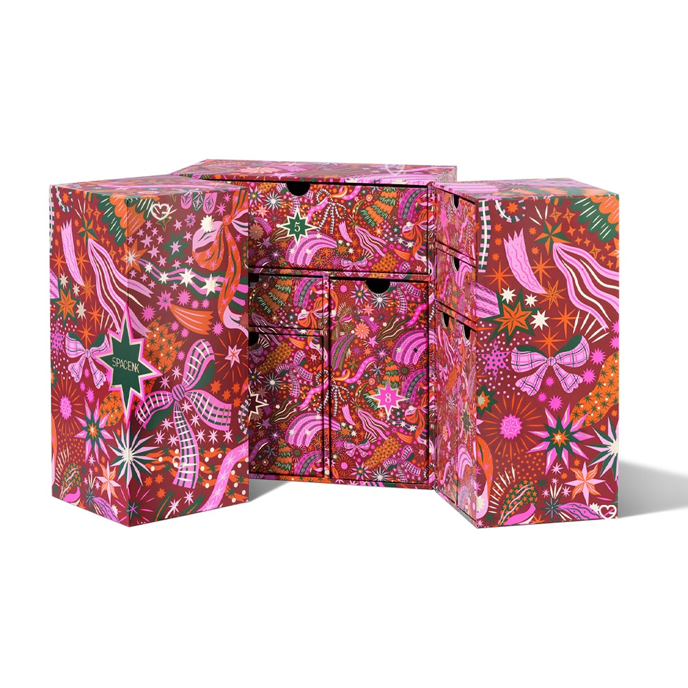 Space NK Fragrance Advent Calendar 2024 contains 18 high-end scents from top brands and a luxury candle, worth £560