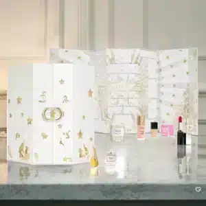 Dior Advent Calendar 2025 with 24 luxury miniatures including fragrances, makeup, skincare and a scented candle, perfect for beauty lovers.