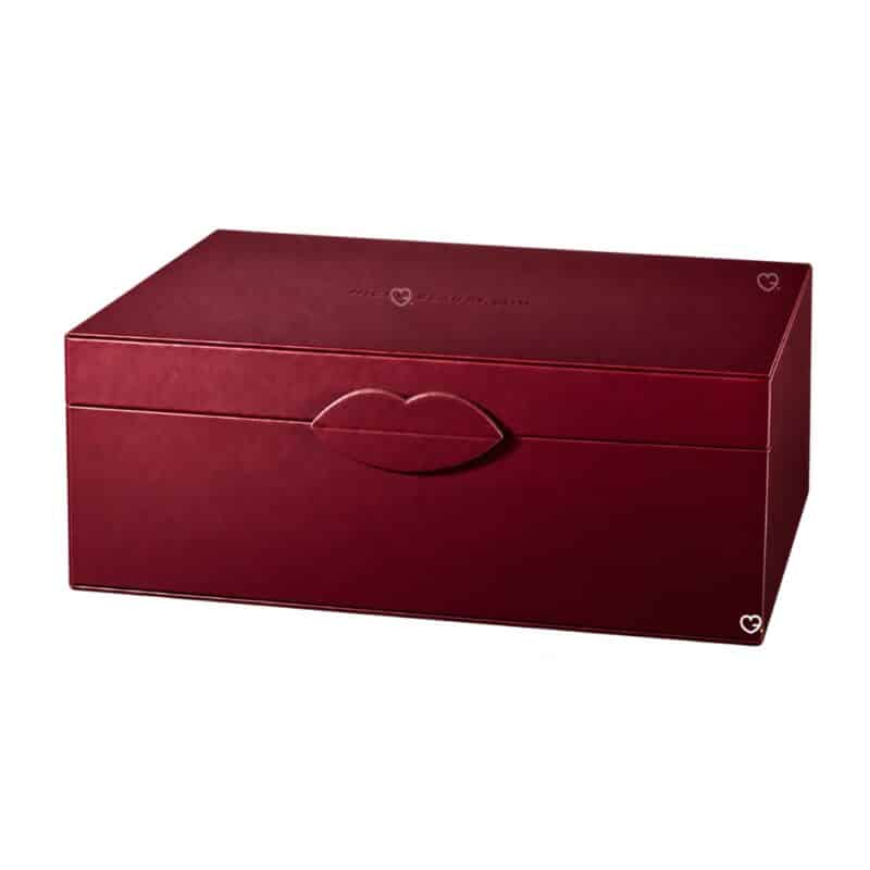 Niche Beauty Advent Calendar 2026 burgundy keepsake box with lip-shaped clasp
