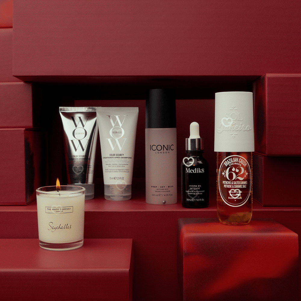 Lookfantastic Advent Calendar 2025, 25 Beauty Favourites Worth £655