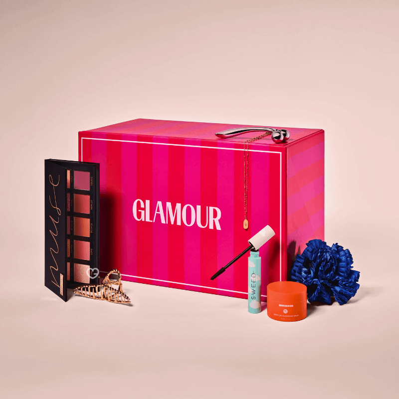 Glamour Advent Calendar 2025 with 25-day countdown featuring 28 luxury beauty treats for trend-loving beauty enthusiasts.
