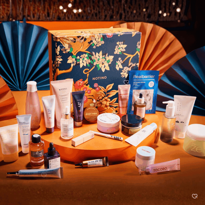 Notino KBeauty Advent Calendar 2025 with 24 Korean skincare and makeup minis in pink festive box, perfect for beauty enthusiasts.