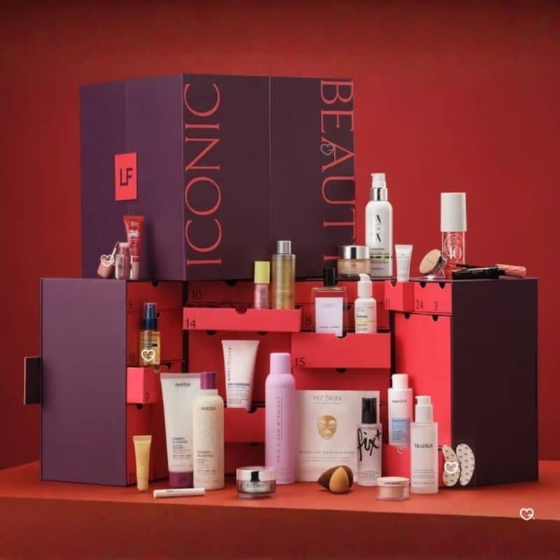 Full content of Lookfantastic Beauty Advent Calendar 2026 premium skincare including Medik8, Color WOW, Sol de Janeiro and Elemis