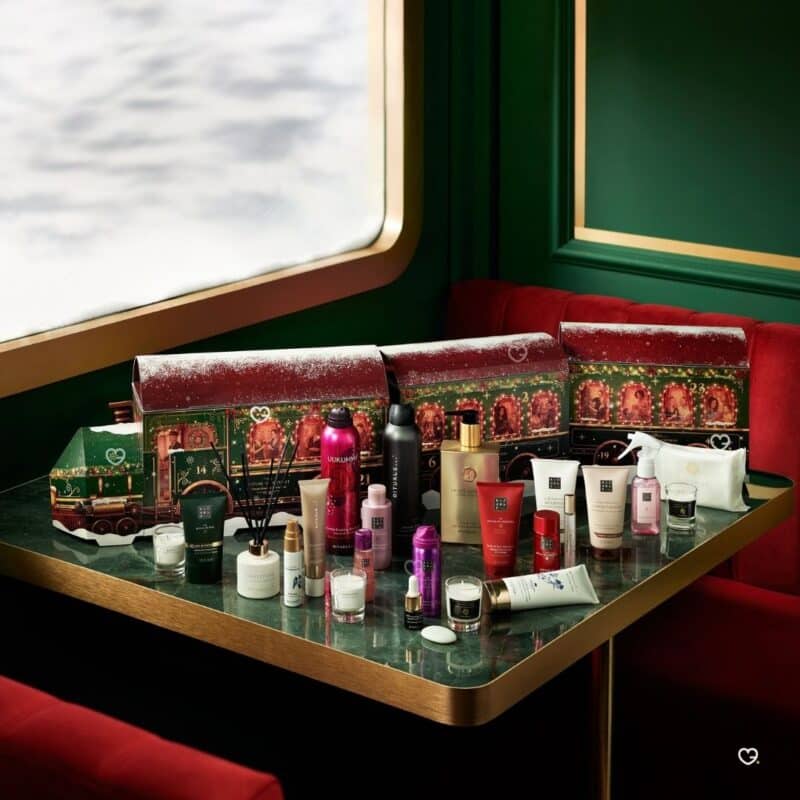 Rituals Premium Advent Calendar 2026 on a train carriage table setting