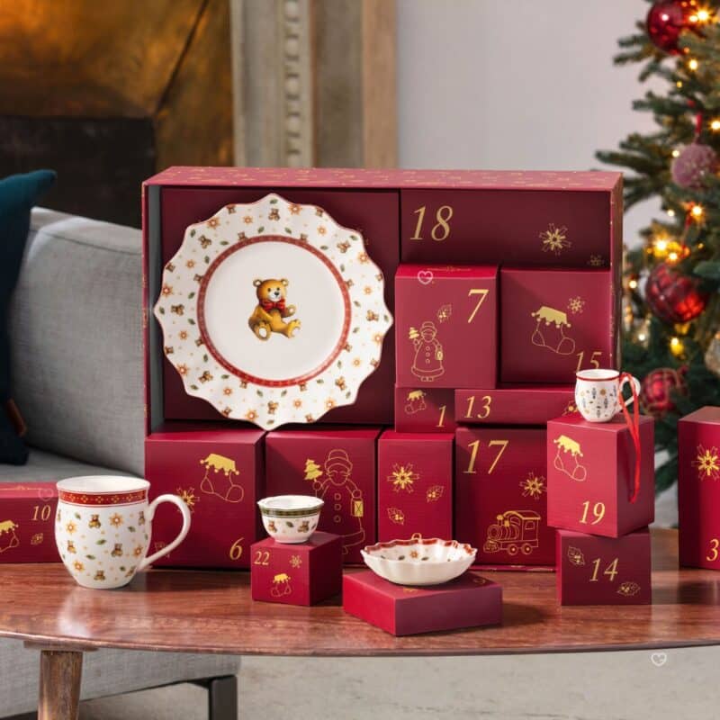 Villeroy & Boch Christmas Toys Memory Advent Calendar 2026 open with porcelain plate and gift boxes